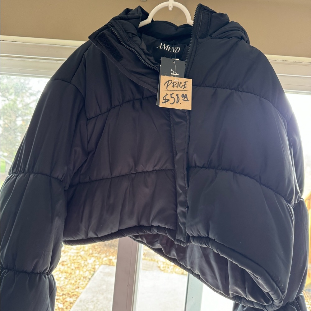 Black Puffer Cropped Jacket